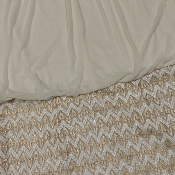 Cream and gold dress ♡ - Picture 10 of 12